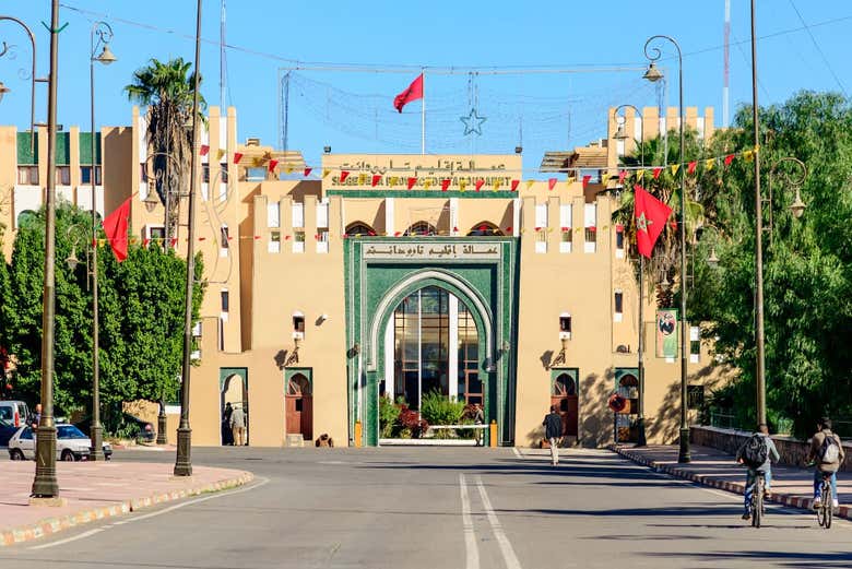 Historic city gates and ramparts of Taroudant on a day trip from Agadir